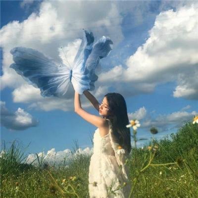 爆料网入口 - 某95后小花被曝学历造假，母校回应引争议